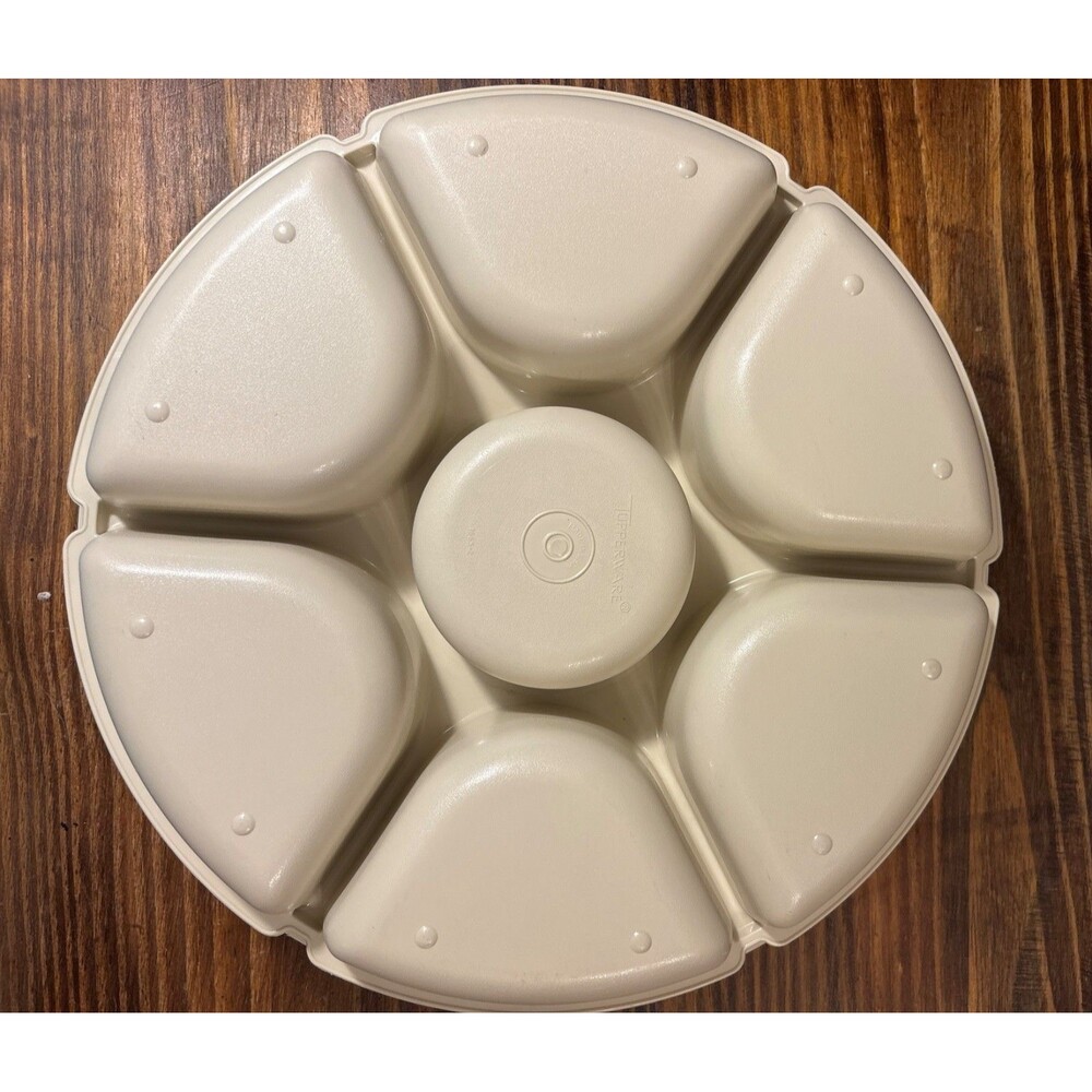 Vintage Tupperware Divided Serving Tray Snack Veggie Platter with Center Cup - Picture 5 of 5